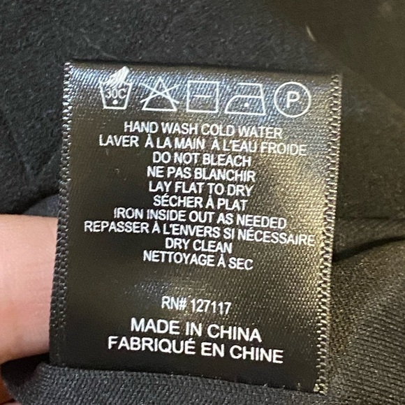 BADGLEY Mischka cape sheath dress size 2 luxury NWOT - Picture 11 of 11